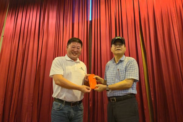 【警察節即將到來 花蓮縣警察局打擊犯罪績效卓著 張峻議長偕同議員致贈加菜金慰勉有功人員】