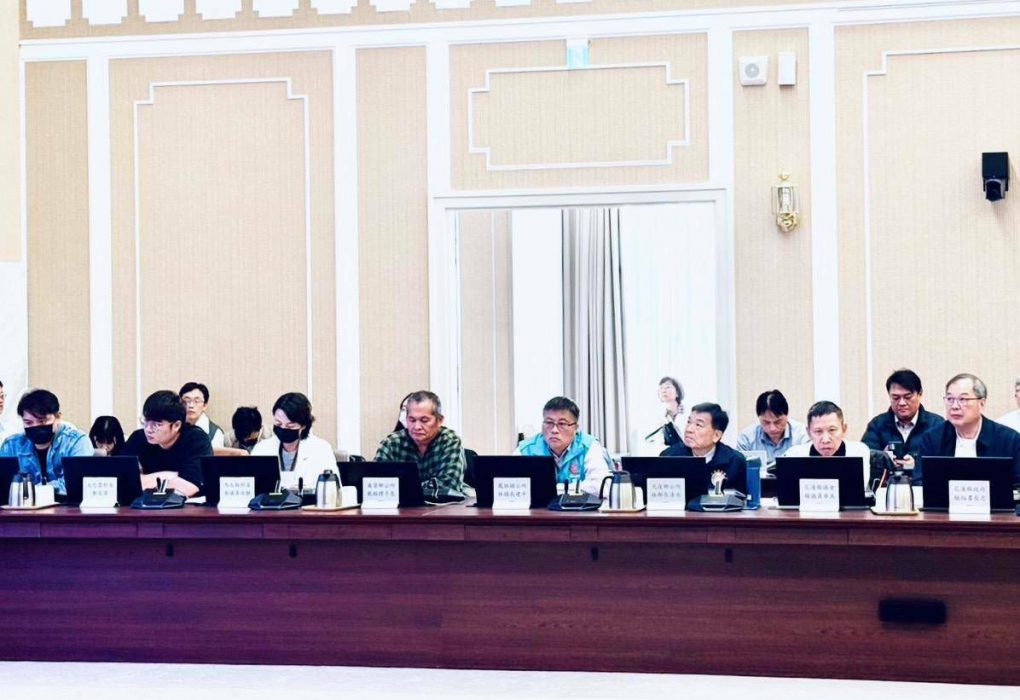 【花蓮縣政府出席馬太鞍溪堰塞湖中央協調會報　建請重視民生經濟提高復業補助與風險去化】缩略图