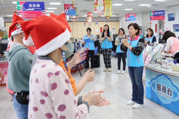 【黎明教養院至吉安鄉公所報佳音 游淑貞親迎接祝福傳愛迎聖誕】缩略图