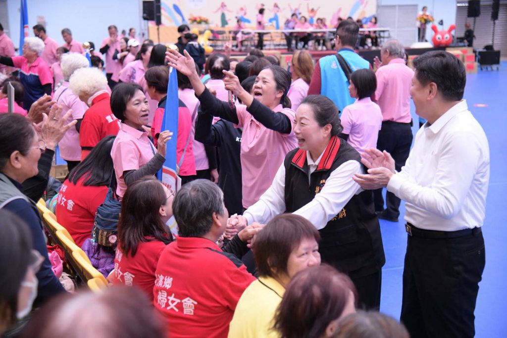 【花蓮縣婦女體適能運動大會登場 縣長徐榛蔚偕立委傅崐萁出席 為婦女姐妹們加油打氣】插图1 【花蓮縣婦女體適能運動大會登場 縣長徐榛蔚偕立委傅崐萁出席 為婦女姐妹們加油打氣】插图1