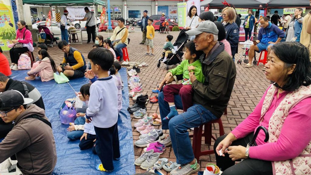 【「聖誕遊戲派對!HO賀好」祖孫共融活動 歡笑連結世代情感】插图2 【「聖誕遊戲派對!HO賀好」祖孫共融活動 歡笑連結世代情感】插图2