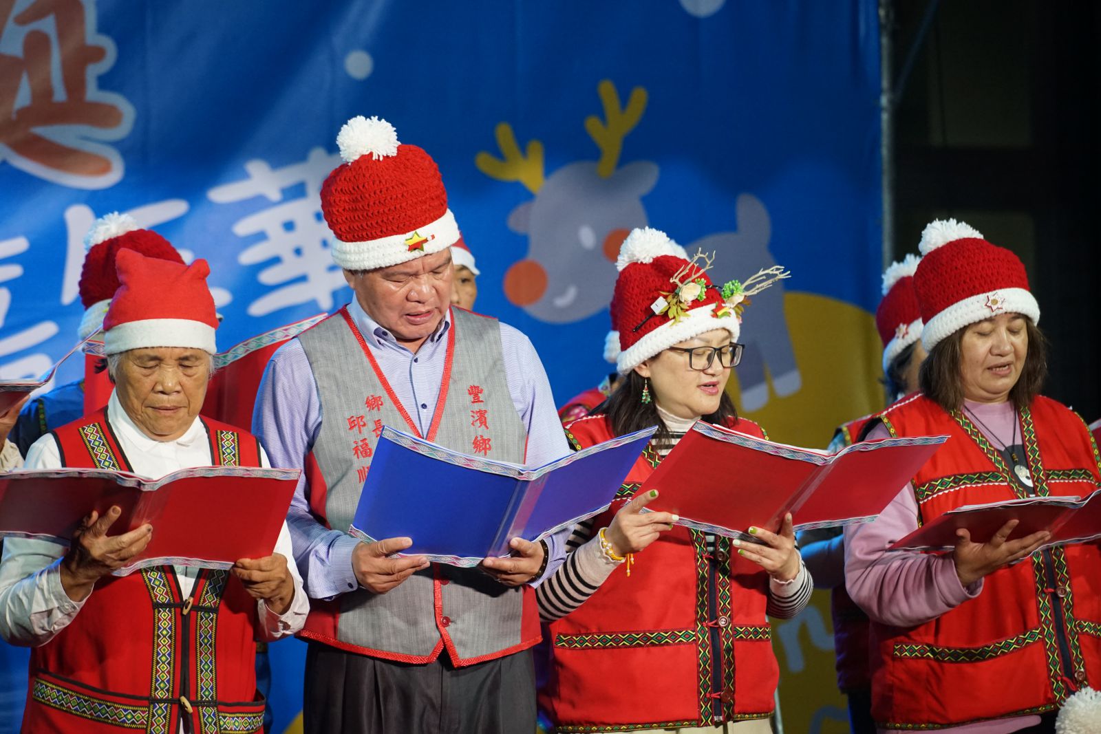 【光影耶誕嘉年華族語詩歌、舞思愛獻唱 嗨翻豐濱夜晚】缩略图