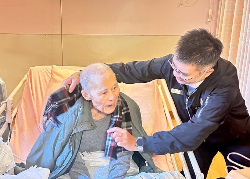 【寒冬送暖情溢洄瀾 花蓮縣榮服處暖心物資傳遞溫情】插图 【寒冬送暖情溢洄瀾 花蓮縣榮服處暖心物資傳遞溫情】插图