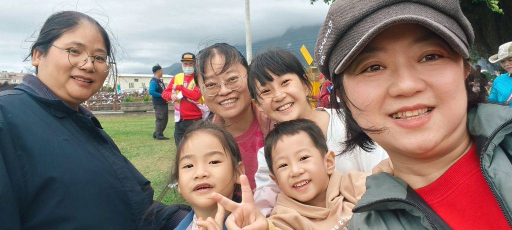 【「繽紛吉安・幸福加馬」元旦健走趣 游淑貞伴五千名鄉親齊聚鬱金香升旗】插图7