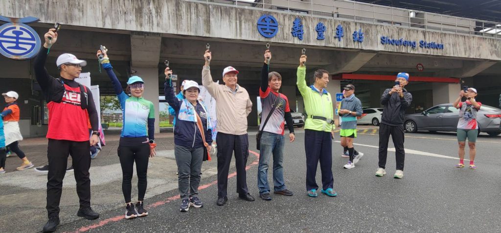 【曾淑懿支持盲人環台公益路跑 潭南設補給站】插图