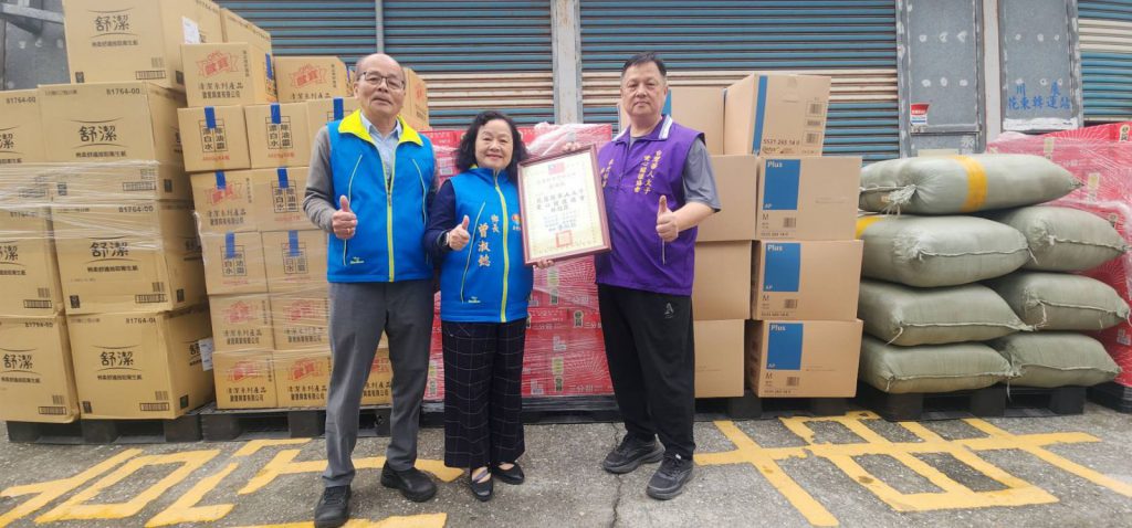 【天氣冷颼颼只有9度 曾淑懿感謝華人太子協會送暖被 】插图