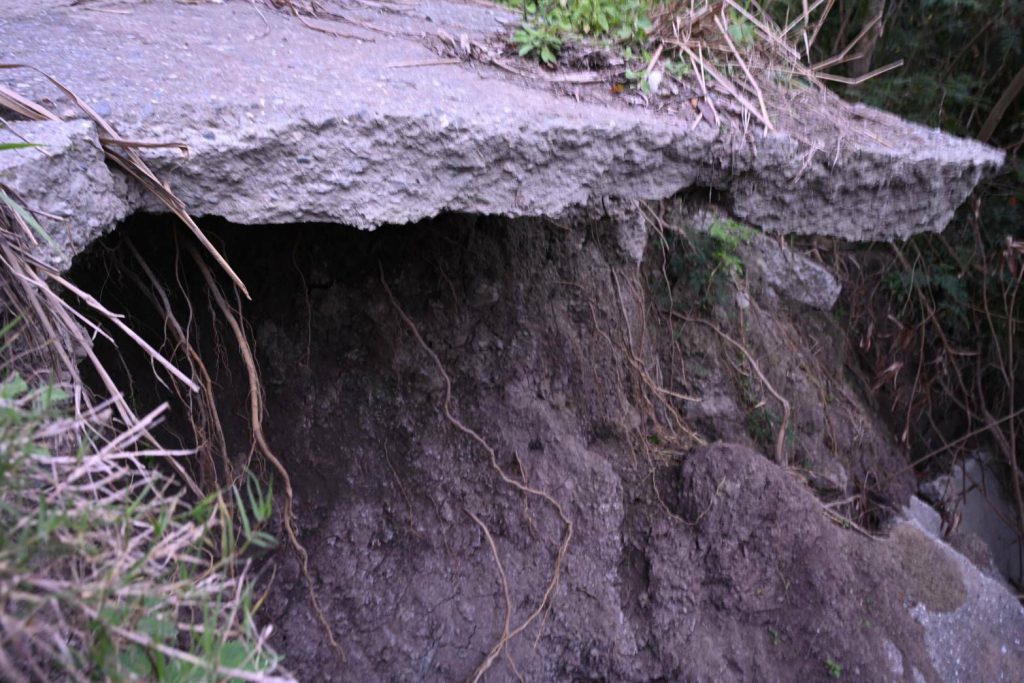 【回應基層需求 縣長徐榛蔚實地會勘村里長提案改善建議 持續提升地方基礎建設】插图3 【回應基層需求 縣長徐榛蔚實地會勘村里長提案改善建議 持續提升地方基礎建設】插图3
