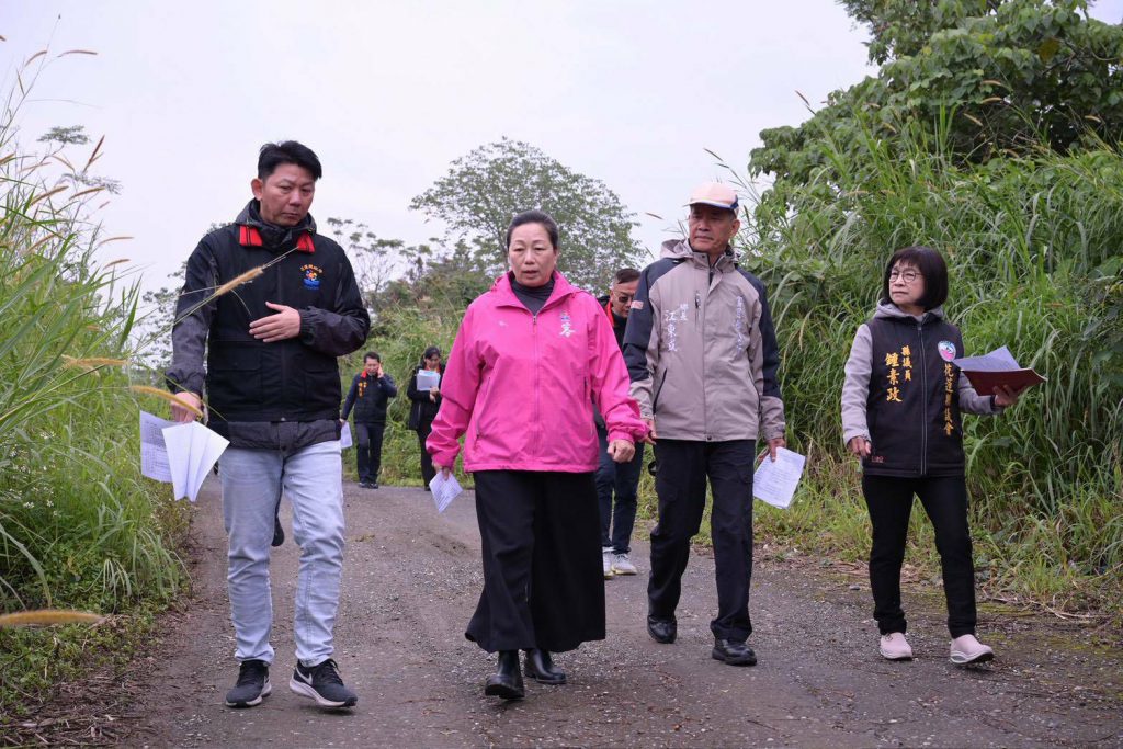 【回應基層需求 縣長徐榛蔚實地會勘村里長提案改善建議 持續提升地方基礎建設】插图 【回應基層需求 縣長徐榛蔚實地會勘村里長提案改善建議 持續提升地方基礎建設】插图