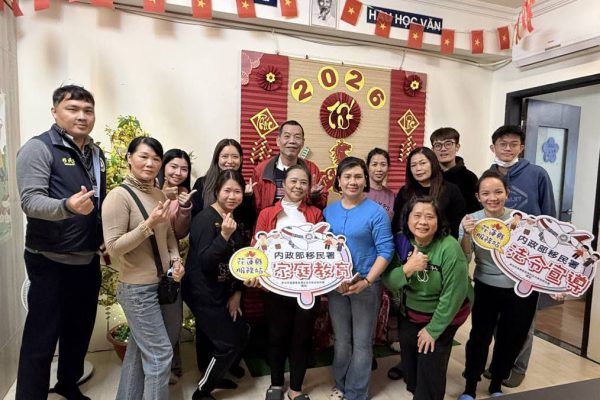 【新住民包菲律賓粽  書屋飄香變身文化教室】缩略图