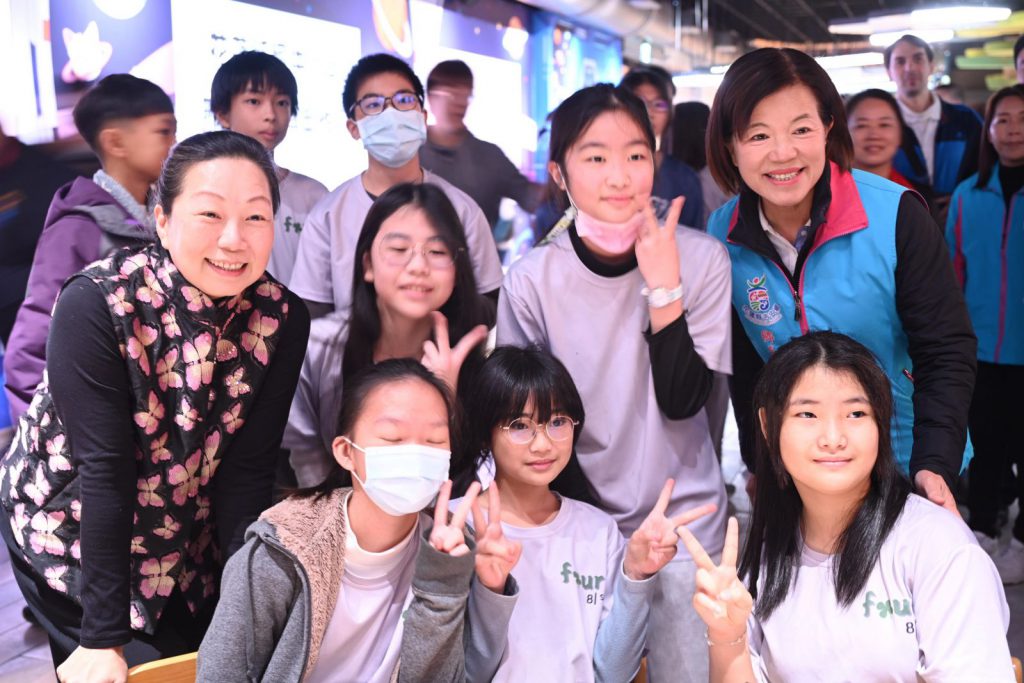 【花蓮跨域思維互動體驗館啟用 深化孩子未來關鍵能力 縣長徐榛蔚邀請鄉親踴躍走進場館互動體驗】插图1