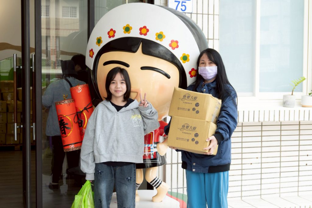 【寒冬送暖不遺餘力 國際扶輪3490地區攜手家扶守護弱勢家庭】插图