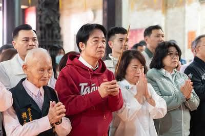 【抗中保台的賴清德總統年初一走訪嘉南廟宇參拜中國來的神 盼持續推動政策促進經濟發展　提供人民更周全的照顧】缩略图