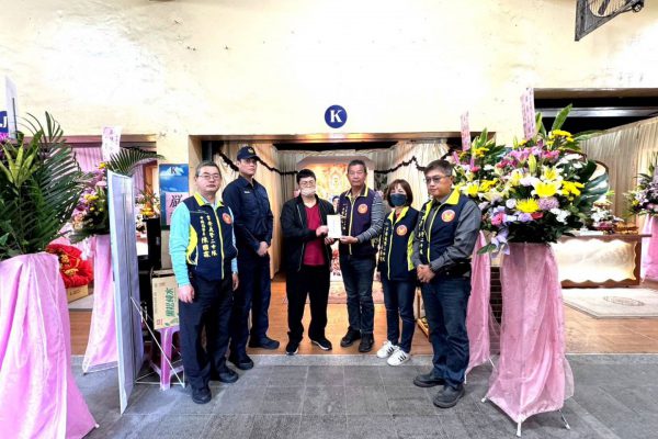 【吉安警偕吉安義警第二中隊捐助棺木及骨灰罈資助弱勢家庭】缩略图