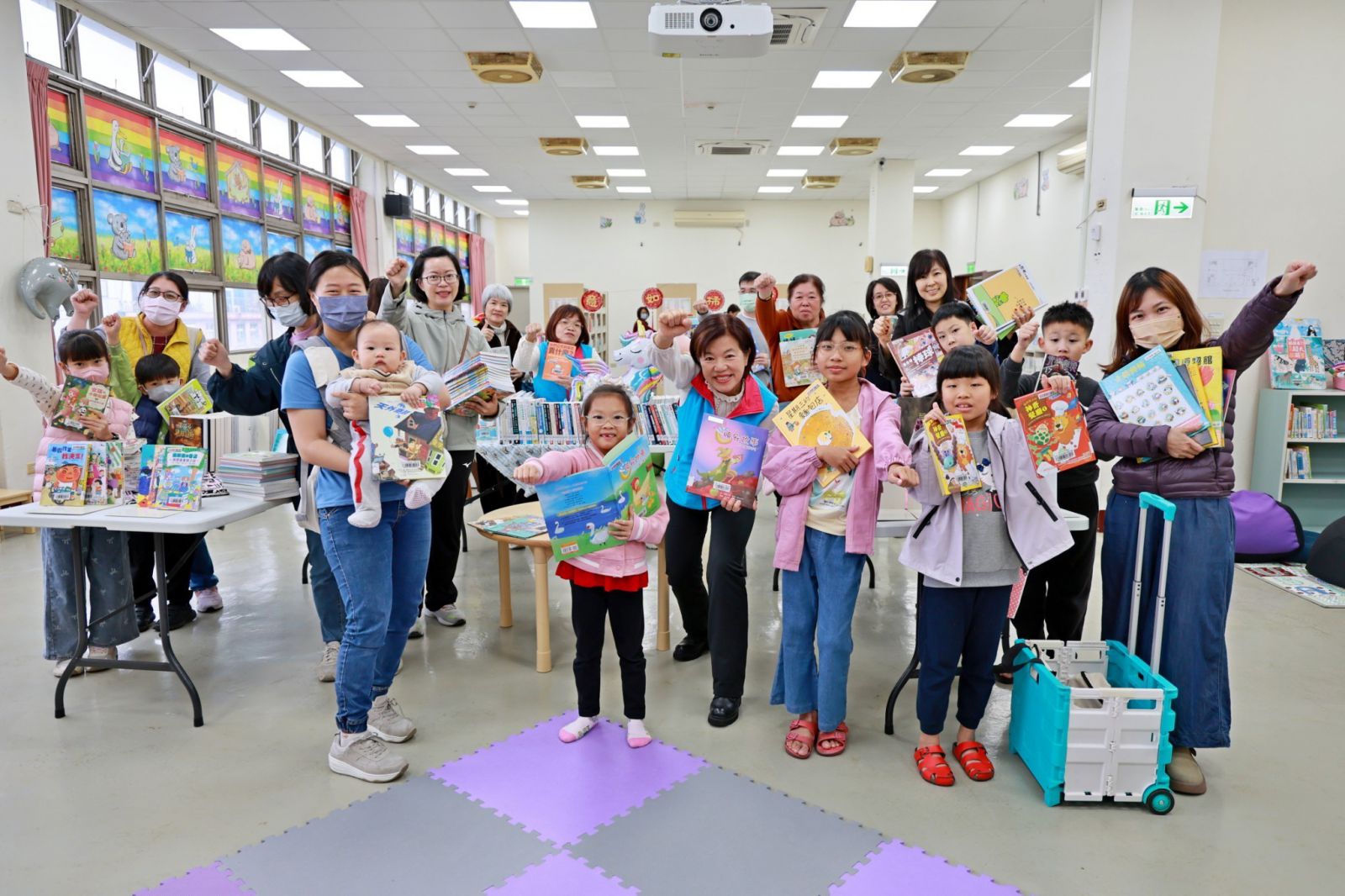 【游淑貞爭取148萬增購四千冊新書 推動吉安鄉圖全齡樂閱讀再升級】　缩略图