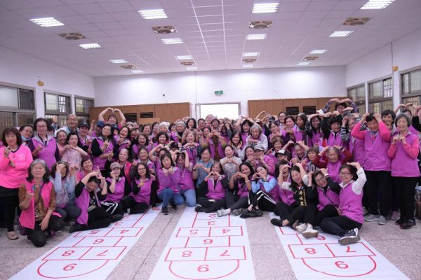 【壽豐鄉婦女會辦理「壽豐女力‧金馬活力」趣味闖關運動會  縣長徐榛蔚出席與姐妹同樂】缩略图