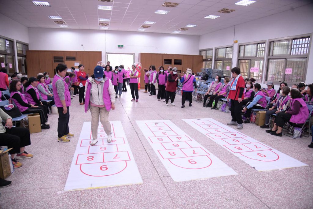 【壽豐鄉婦女會辦理「壽豐女力‧金馬活力」趣味闖關運動會  縣長徐榛蔚出席與姐妹同樂】插图2