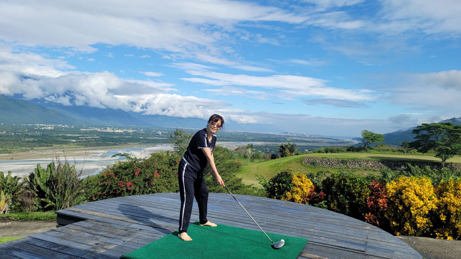 【花蓮露營產業再升級　第5家合法露營場誕生 山海星空作伴 壽豐「觀星居」合法啟航】缩略图