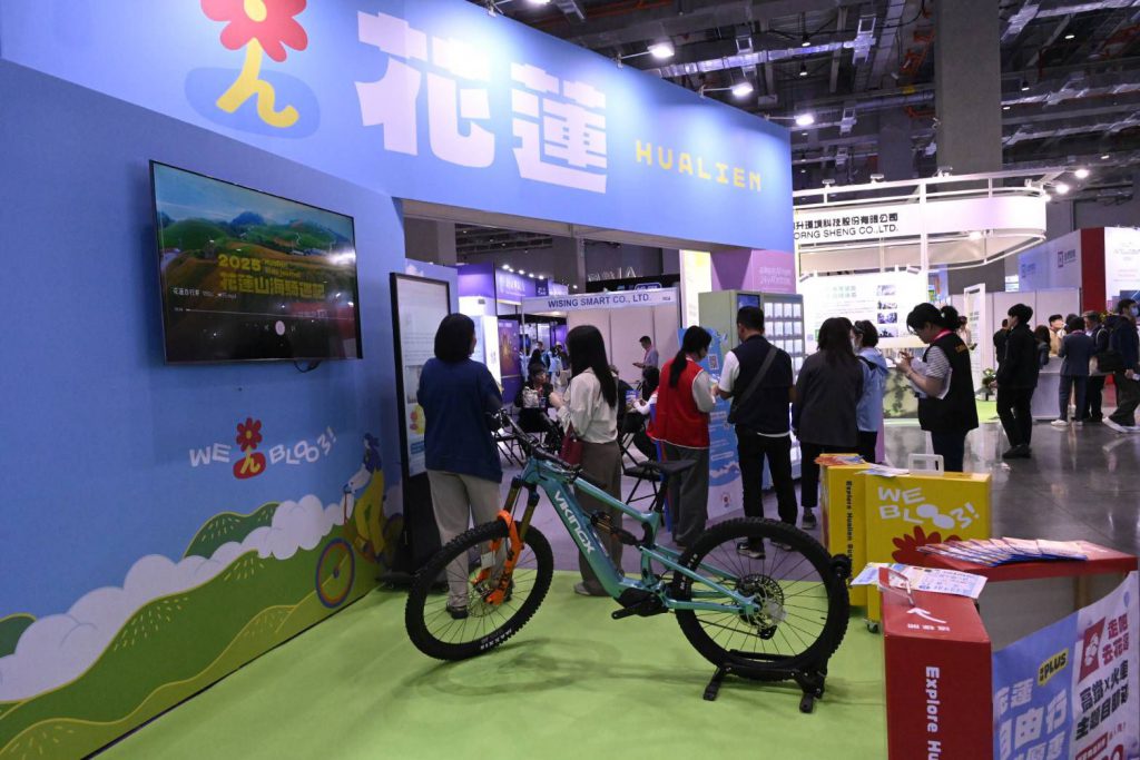 【花蓮智慧觀光亮相智慧城市展縣長率團參觀展區 互動體驗吸引來賓熱烈參與】插图1