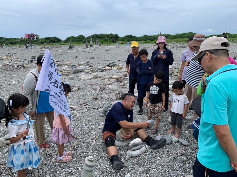 【指尖上的平衡奇蹟 疊石季藝術工作坊即日起開放報名】插图 【指尖上的平衡奇蹟 疊石季藝術工作坊即日起開放報名】插图