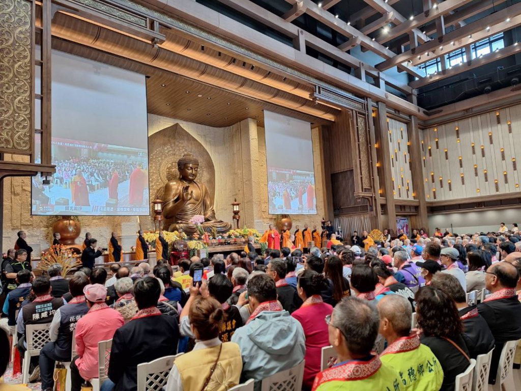 【佛光山月光寺落成啟用 徐榛蔚親臨祝福 感謝佛光山帶給花蓮安定的力量】插图2 【佛光山月光寺落成啟用 徐榛蔚親臨祝福 感謝佛光山帶給花蓮安定的力量】插图2