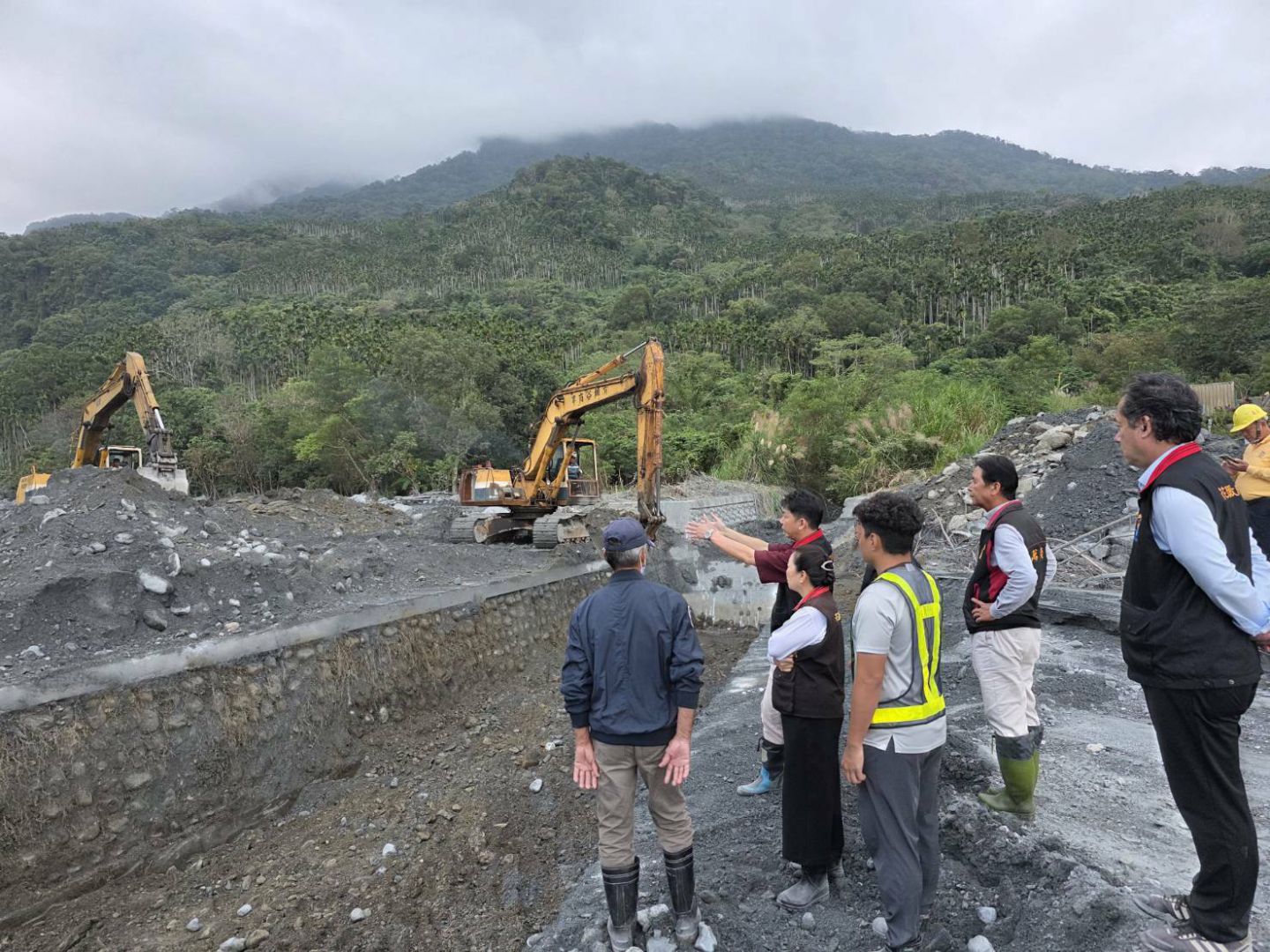 【《特別條例》堰塞湖復建進度 中央核定光復鄉公所代執行5.7億元】缩略图