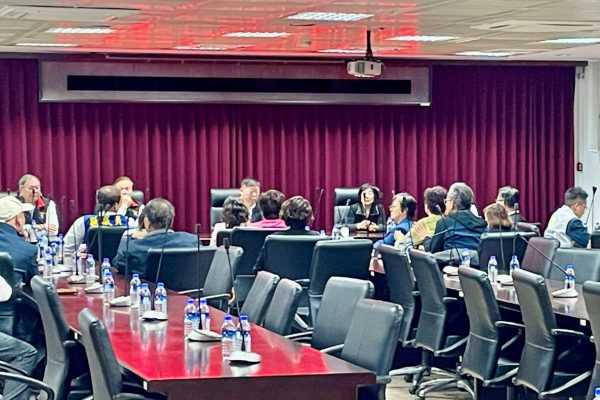 【花蓮縣議會駁斥預算卡關指控 強調透明公平的重要性】缩略图