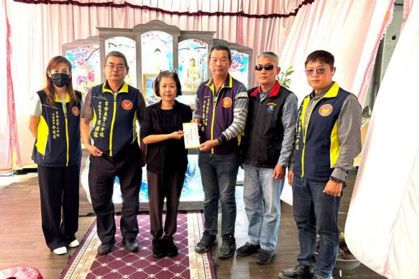 【吉安義警第二中隊暖心捐贈 支援謝老先生殯葬事宜】缩略图