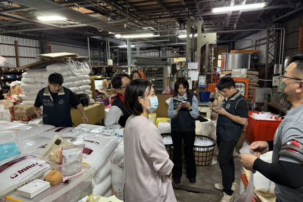 【花檢第三波查緝溯源出擊 走訪轄內全數塑膠製造廠 掌握原料供需嚴防囤積】缩略图