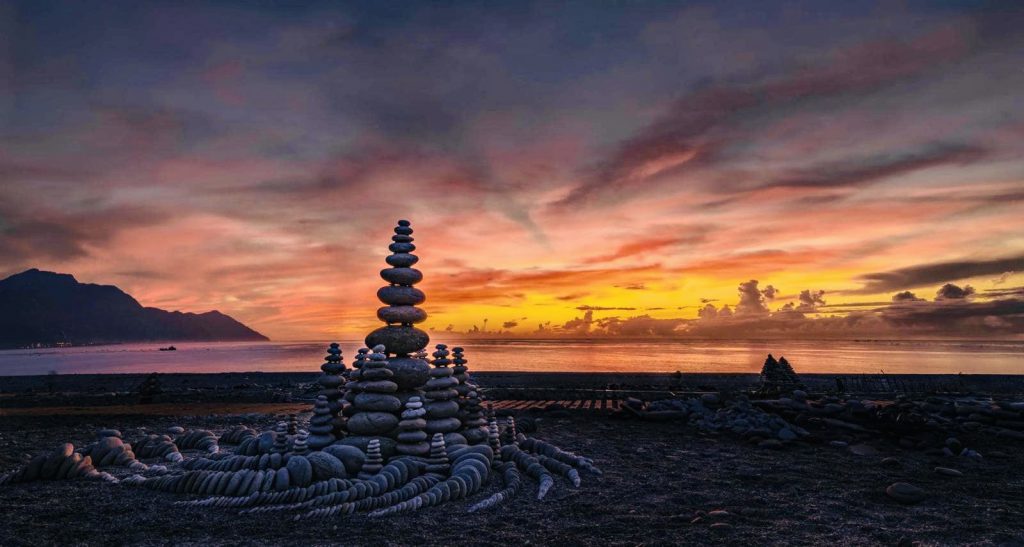 【太平洋國際疊石藝術季重磅登場 七星潭週末市集歡迎攤商加入】插图1