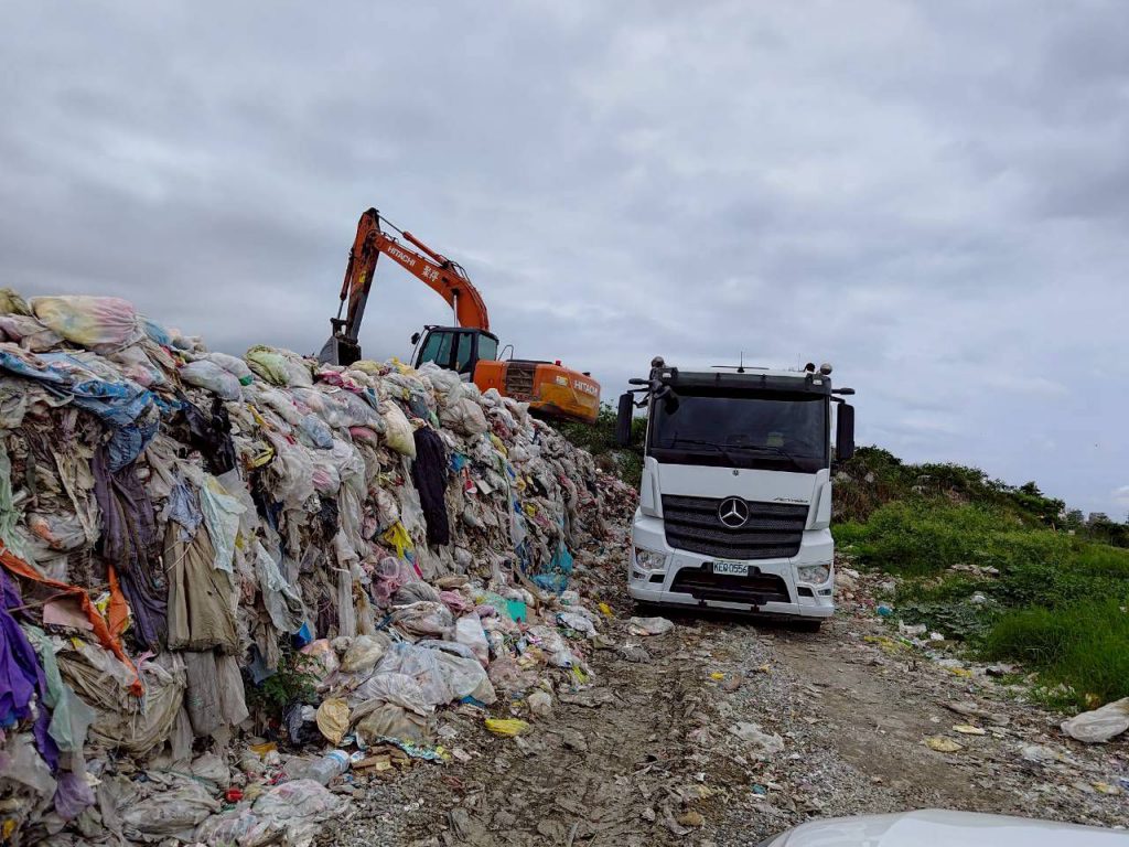 【吉安鄉掩埋場垃圾暫置受歲修影響 花蓮縣環保局：已恢復轉運並強化防災整備】插图