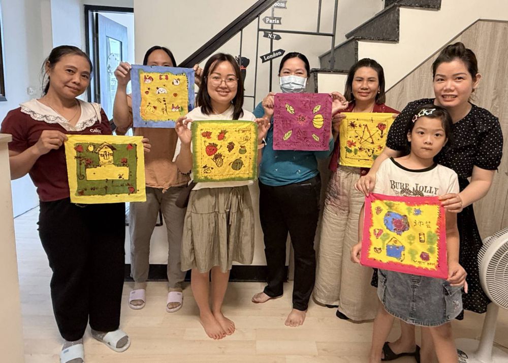 【蠟染傳情迎女英雄日 向女性新住民與移工致敬】插图2