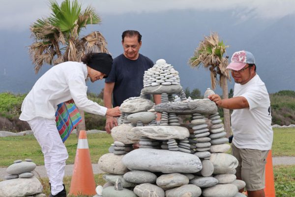 【太平洋國際疊石藝術季現場藝術創作將迎來最終章】缩略图