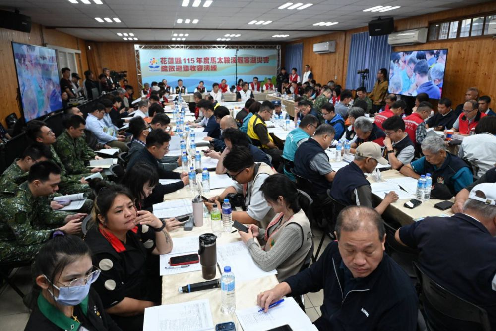 【馬太鞍溪堰塞湖防災演練 指揮官縣長徐榛蔚、政委季連成實地確保各單位應變能力】缩略图