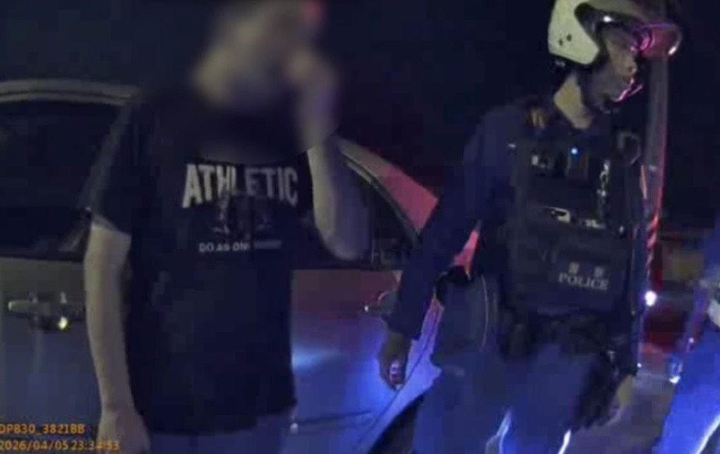 男子酒後駕車「睡」路中 吉安警喚醒酒測依法送辦缩略图