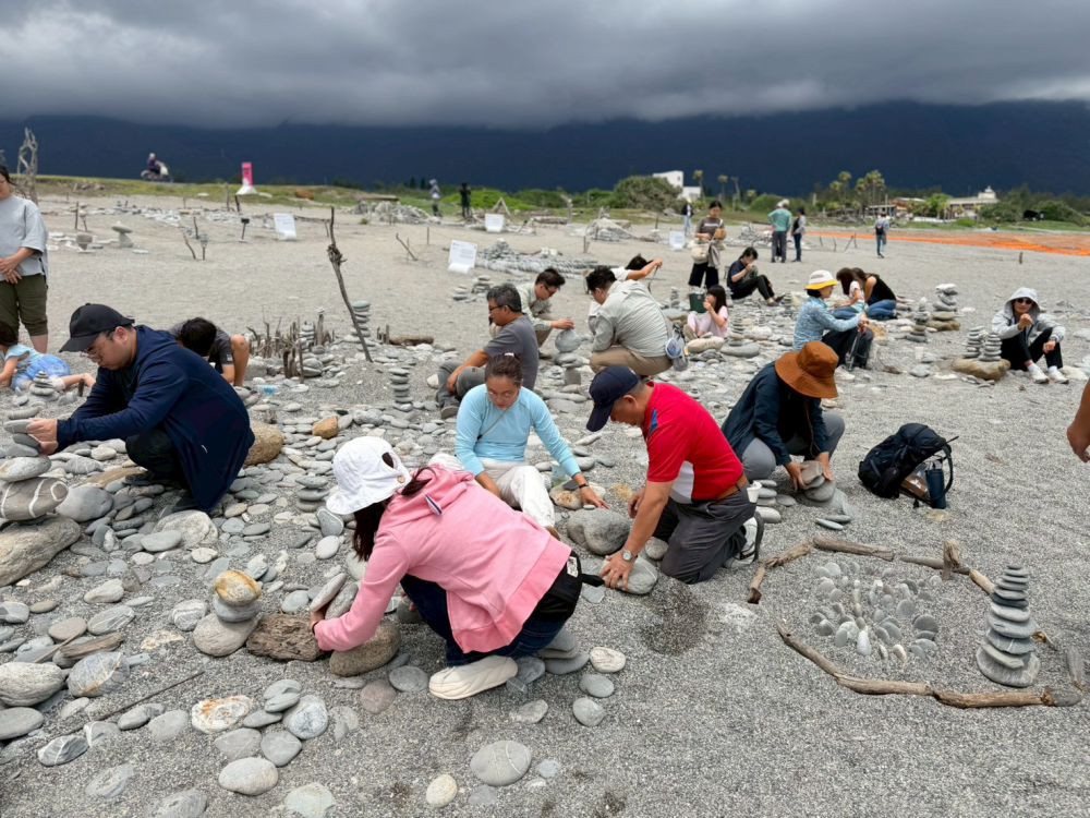 【從石出發、向海而生疊石藝術工坊讓藝術走入日常 花蓮再掀全民創作熱潮】缩略图
