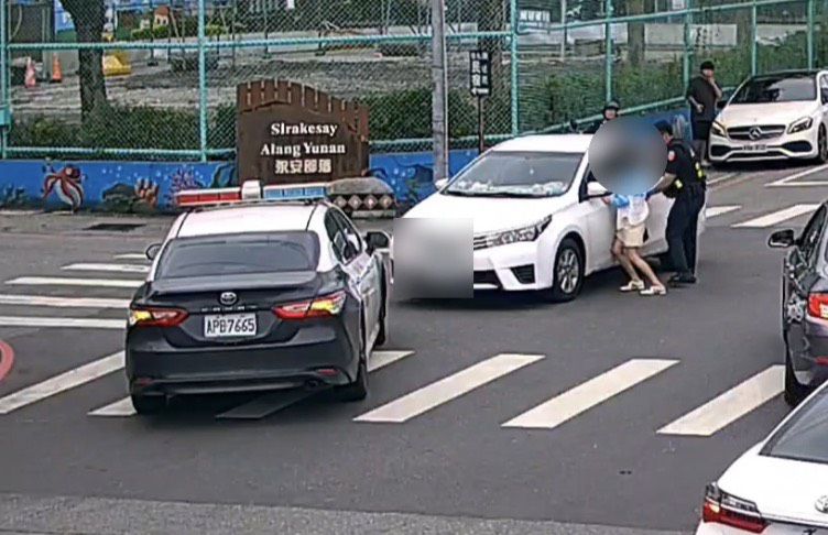 【少年與母爭執賭氣開走車 吉安警果斷破窗化解危機】缩略图
