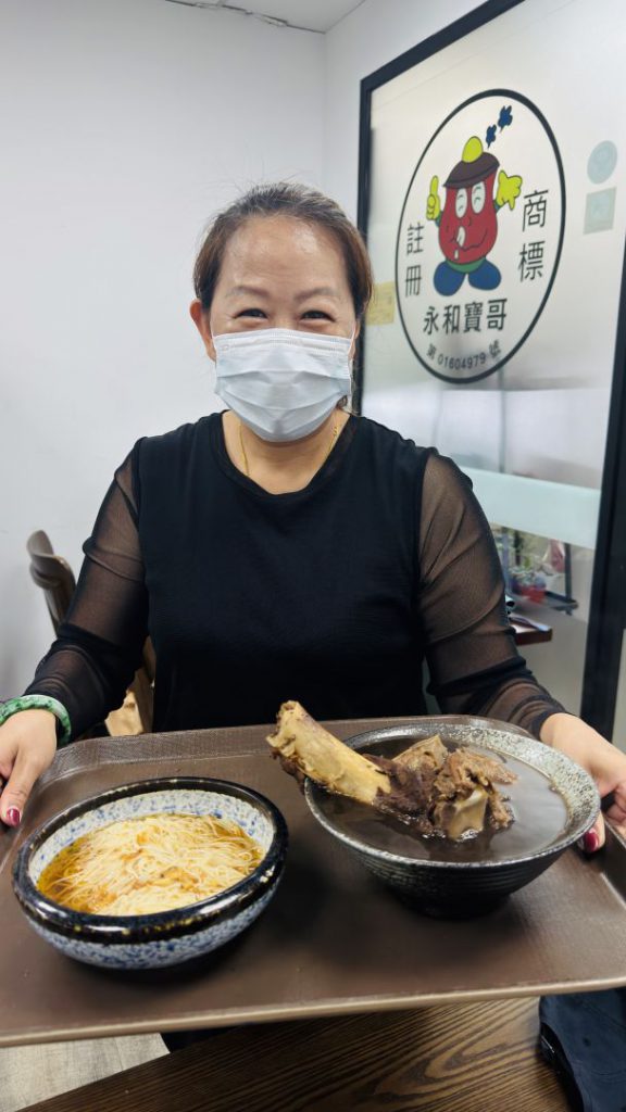 【藥香溫潤暖人心 寶哥永和藥燉排骨進駐花蓮美崙 傳統藥膳小吃再添生力軍】插图2 【藥香溫潤暖人心 寶哥永和藥燉排骨進駐花蓮美崙 傳統藥膳小吃再添生力軍】插图2
