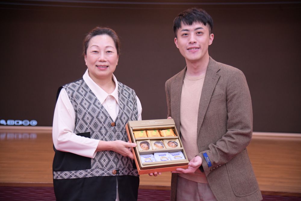 【提升政令宣導數位力 】花蓮縣府邀 AI 魔術師晨益傳授手機影音實務插图 【提升政令宣導數位力 】花蓮縣府邀 AI 魔術師晨益傳授手機影音實務插图