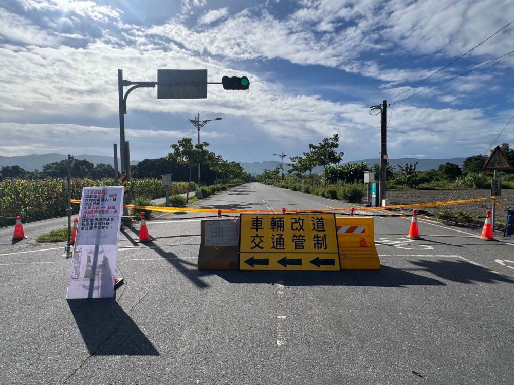 【巴威颱風逼近花蓮列陸警 縣長徐榛蔚主持應變會議 落實萬里溪堰塞湖警戒區強制撤離作業及防颱準備】插图3 【巴威颱風逼近花蓮列陸警 縣長徐榛蔚主持應變會議 落實萬里溪堰塞湖警戒區強制撤離作業及防颱準備】插图3