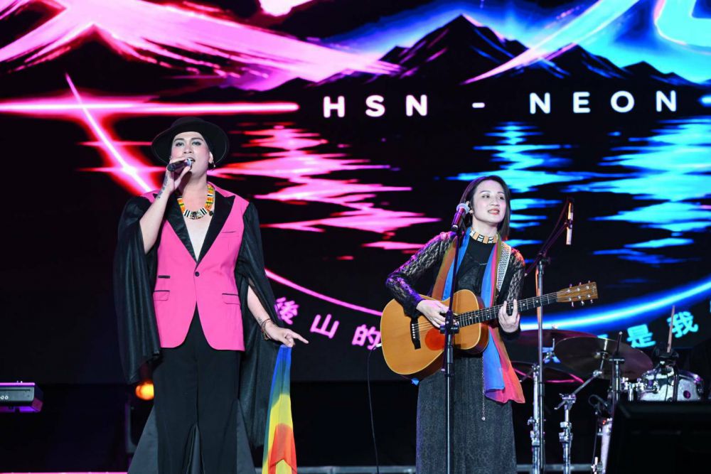 【2026年花蓮夏戀嘉年華演唱會第二夜 「潮YOUNG放電之夜」 上萬歌迷尖叫同歡 嗨翻花蓮東大門】插图 【2026年花蓮夏戀嘉年華演唱會第二夜 「潮YOUNG放電之夜」 上萬歌迷尖叫同歡 嗨翻花蓮東大門】插图