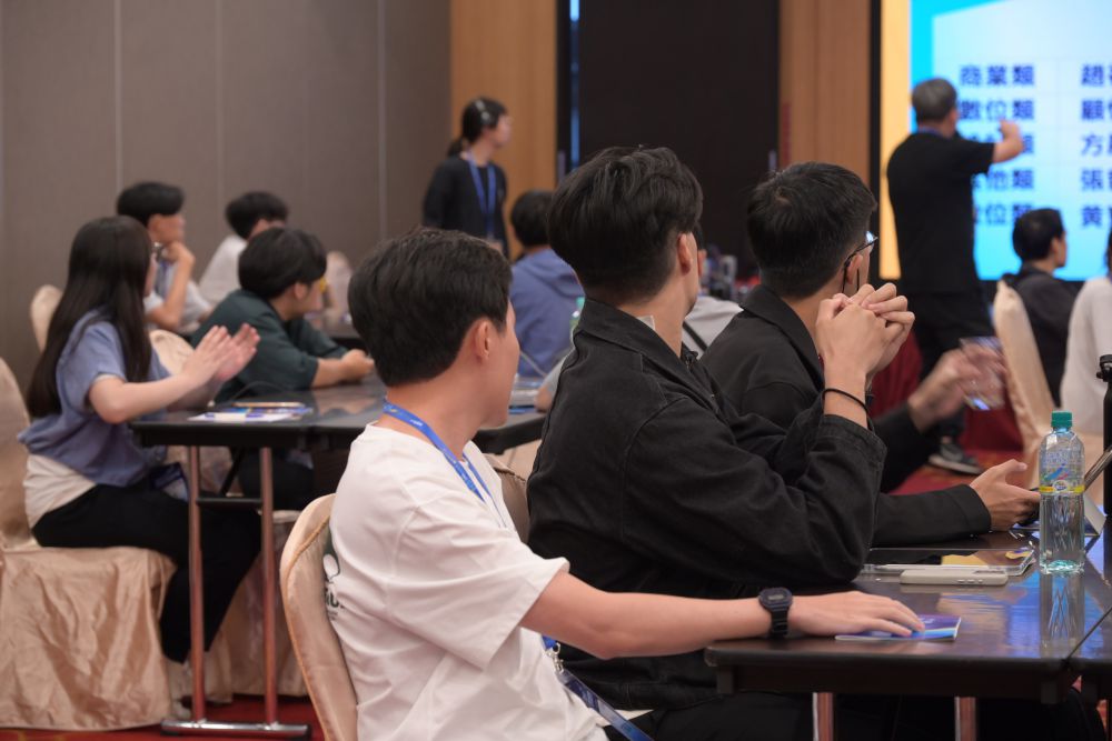 【花蓮2026 HSH創新創業戰鬥營登場 40位青年展開46小時實戰交鋒 縣長徐榛蔚勉勵青年為產業注入創新動能】插图2 【花蓮2026 HSH創新創業戰鬥營登場 40位青年展開46小時實戰交鋒 縣長徐榛蔚勉勵青年為產業注入創新動能】插图2