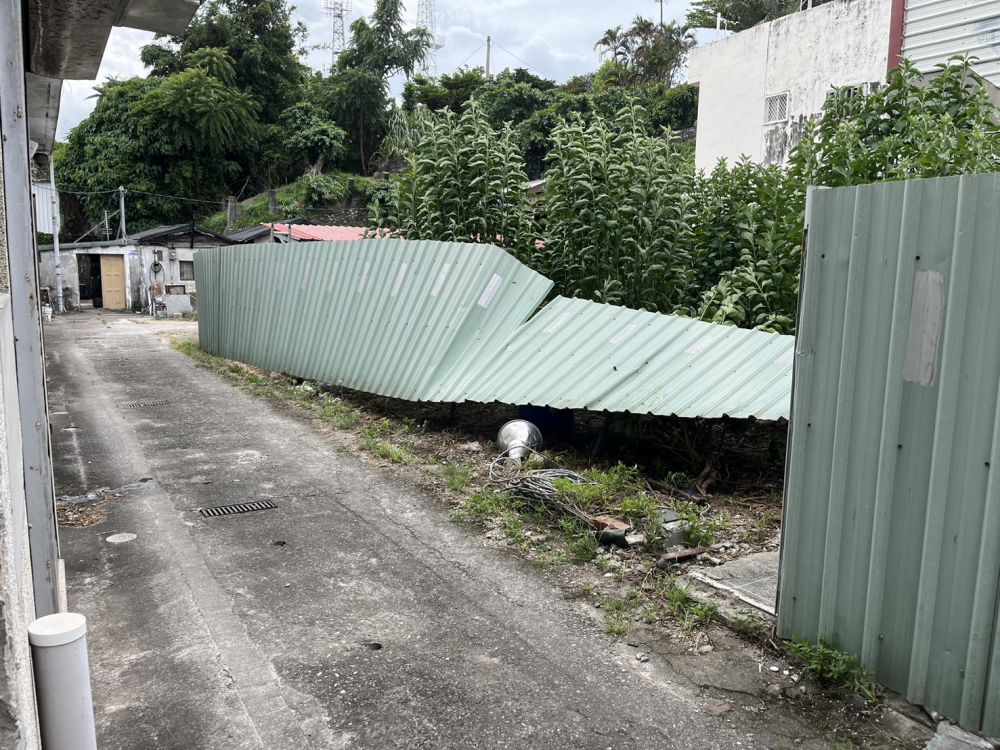 【颱風的呢喃》巴威颱風低調退場 廣告聲勢浩大 花蓮只收到一場鹽霧秀】插图3 【颱風的呢喃》巴威颱風低調退場 廣告聲勢浩大 花蓮只收到一場鹽霧秀】插图3