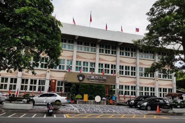 【花蓮市多處道路AC整平改善近日分段施工 提醒用路人配合交維措施】缩略图