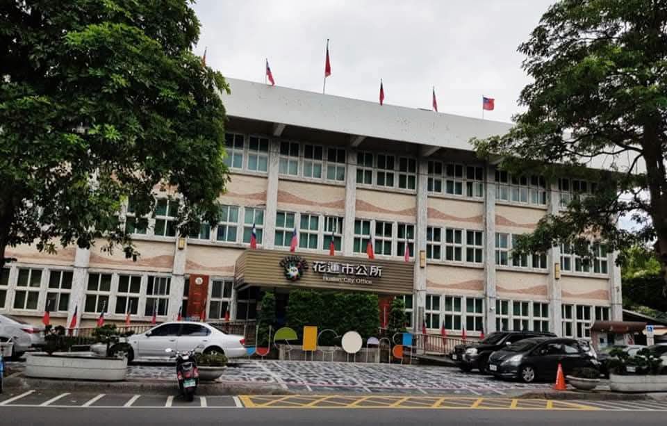 【花蓮市多處道路AC整平改善近日分段施工 提醒用路人配合交維措施】缩略图